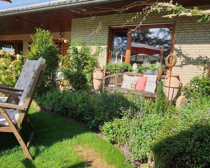 Gartencafe Unterm Segel